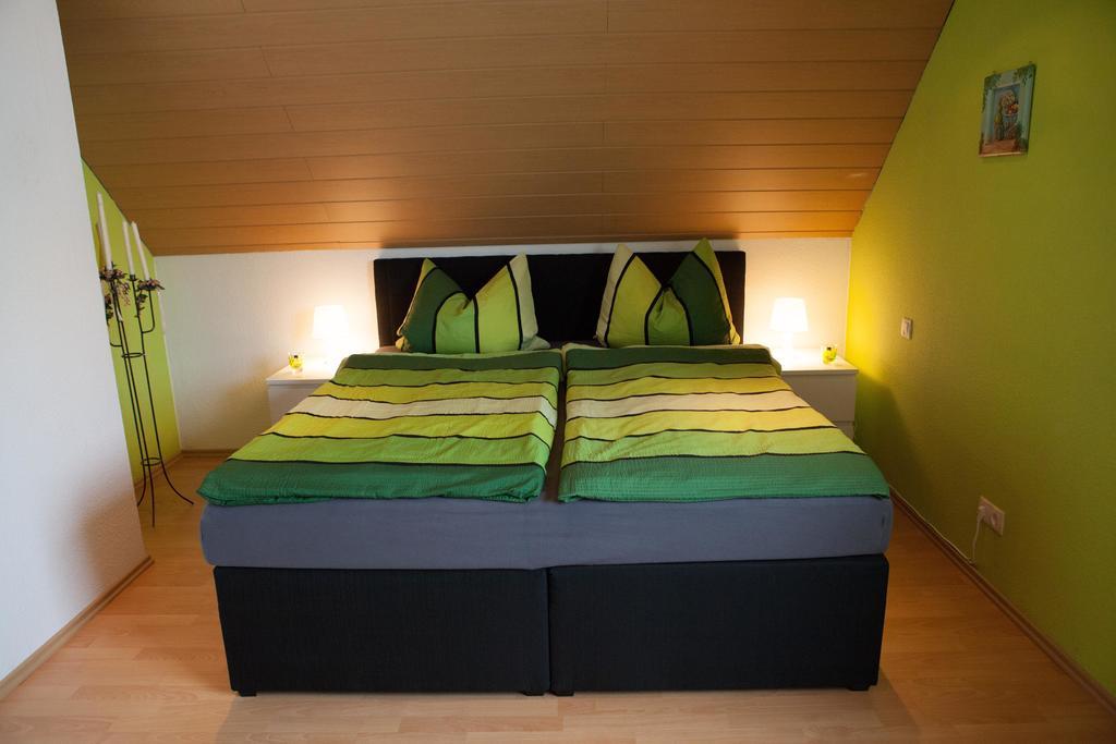 Ferienwohnung Am Korretsberg Kruft Habitación foto